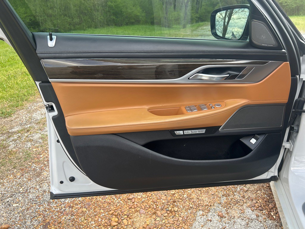 2016 BMW 7 Series Image 7