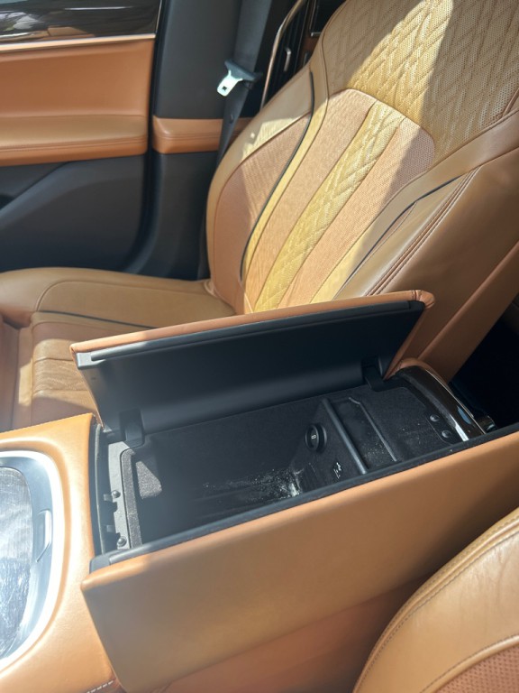 2016 BMW 7 Series Image 15