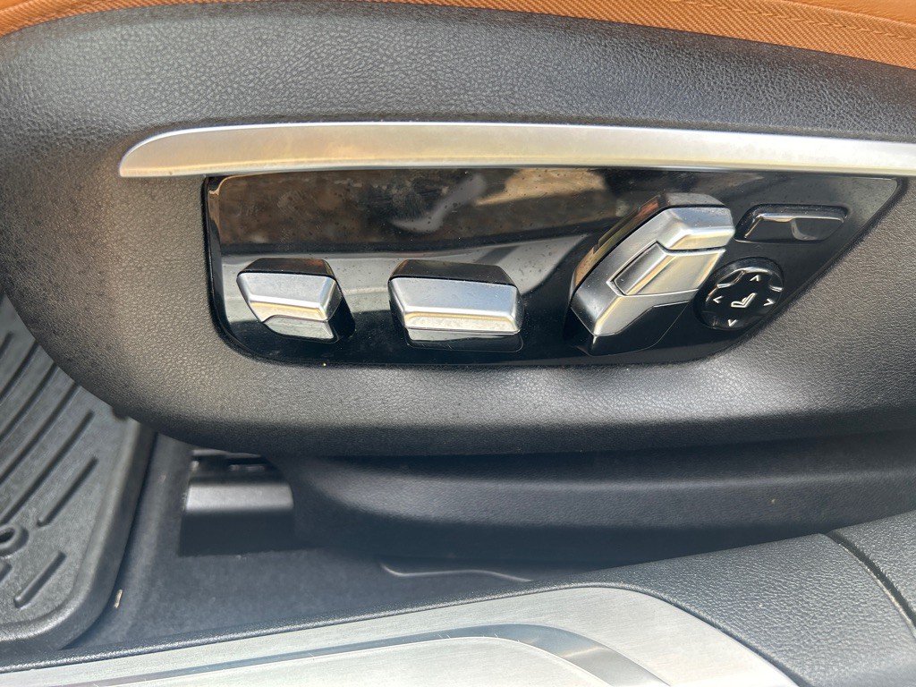 2016 BMW 7 Series Image 16