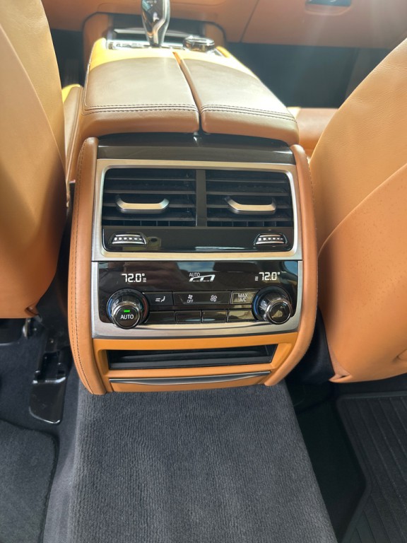 2016 BMW 7 Series Image 18