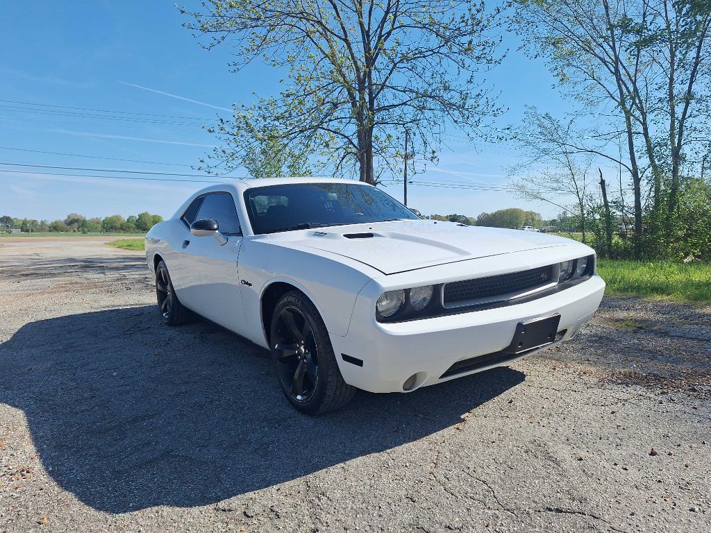 2012 Dodge Challenger Image 1