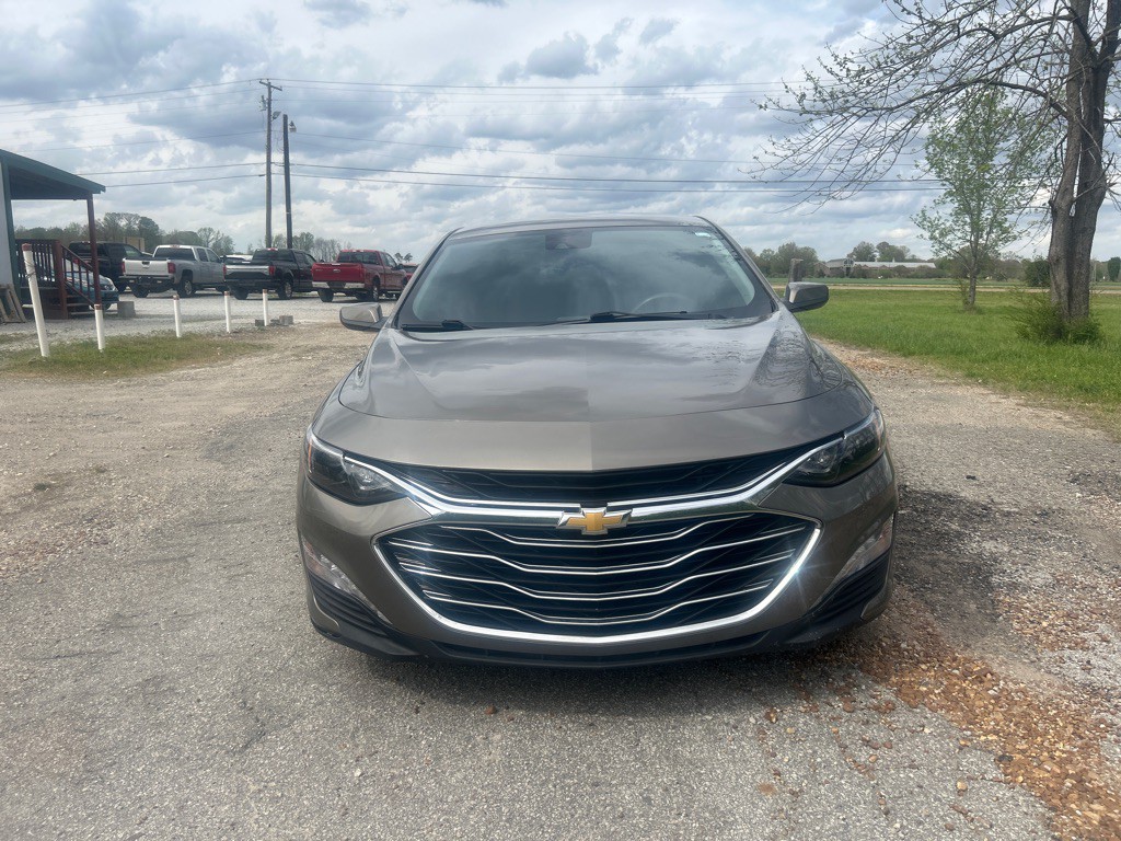2020 Chevrolet Malibu Image 2
