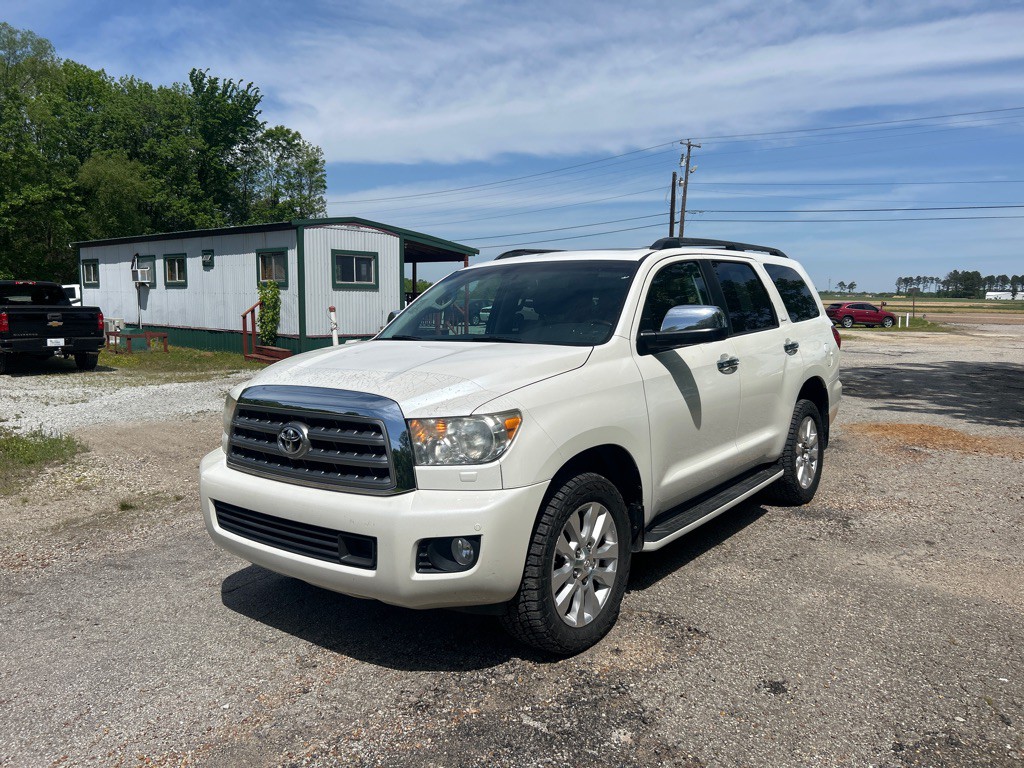 2016 Toyota Sequoia Image 3