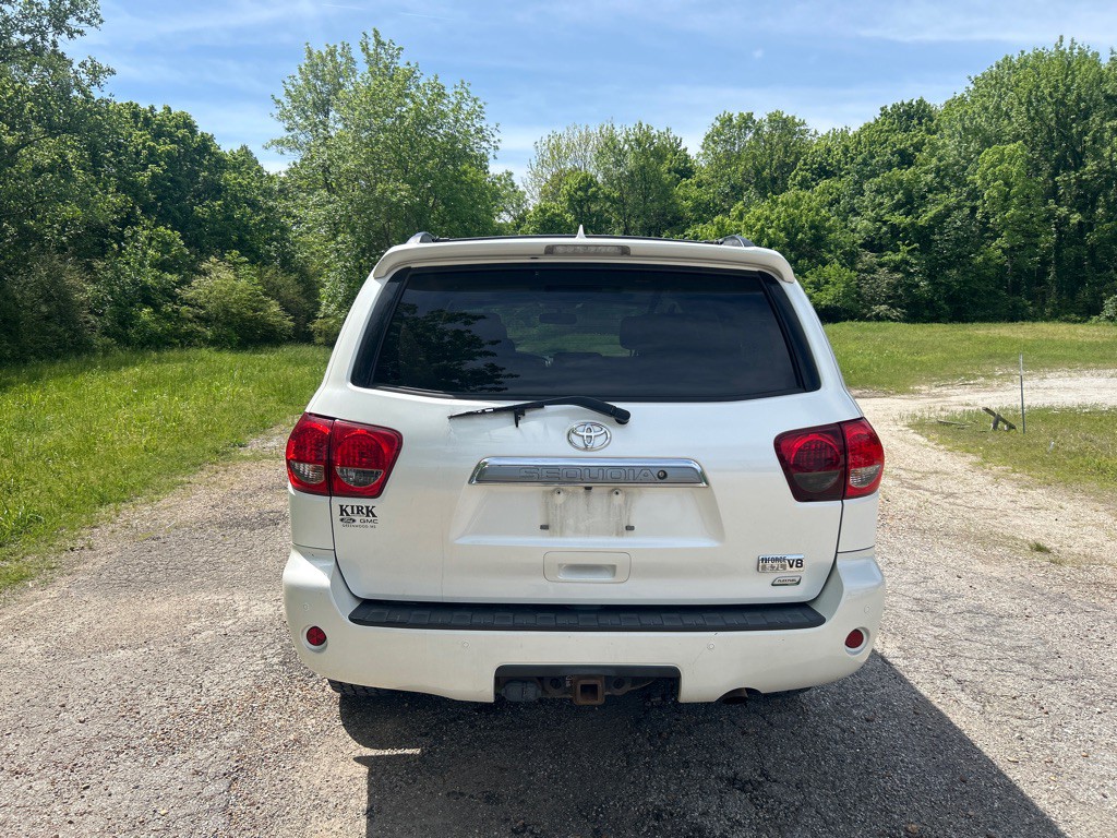 2016 Toyota Sequoia Image 4
