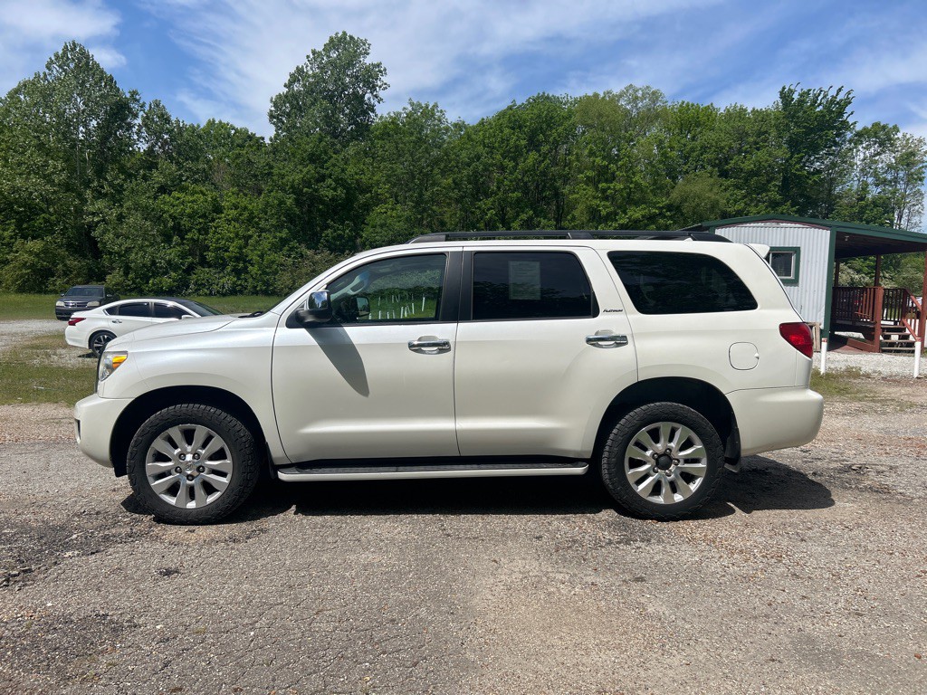 2016 Toyota Sequoia Image 5