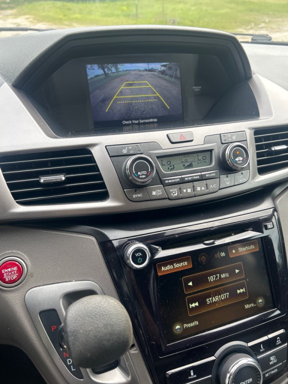 2017 Honda Odyssey Image 12