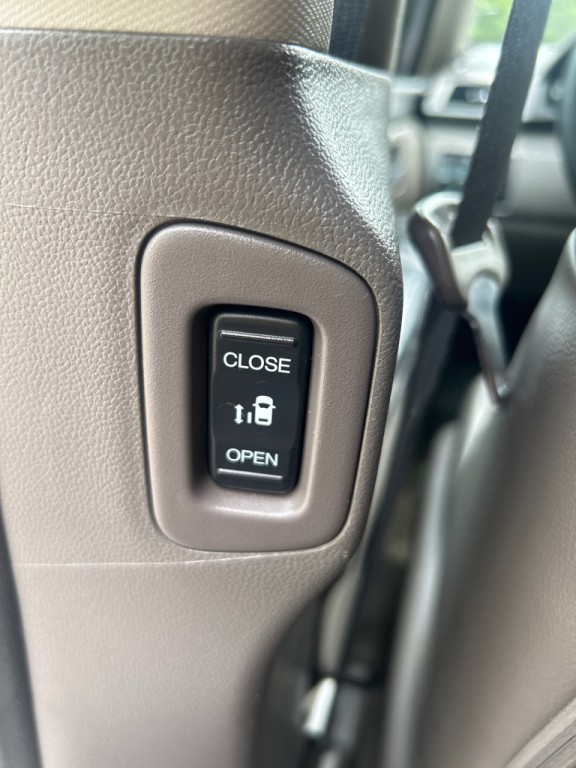 2017 Honda Odyssey Image 19