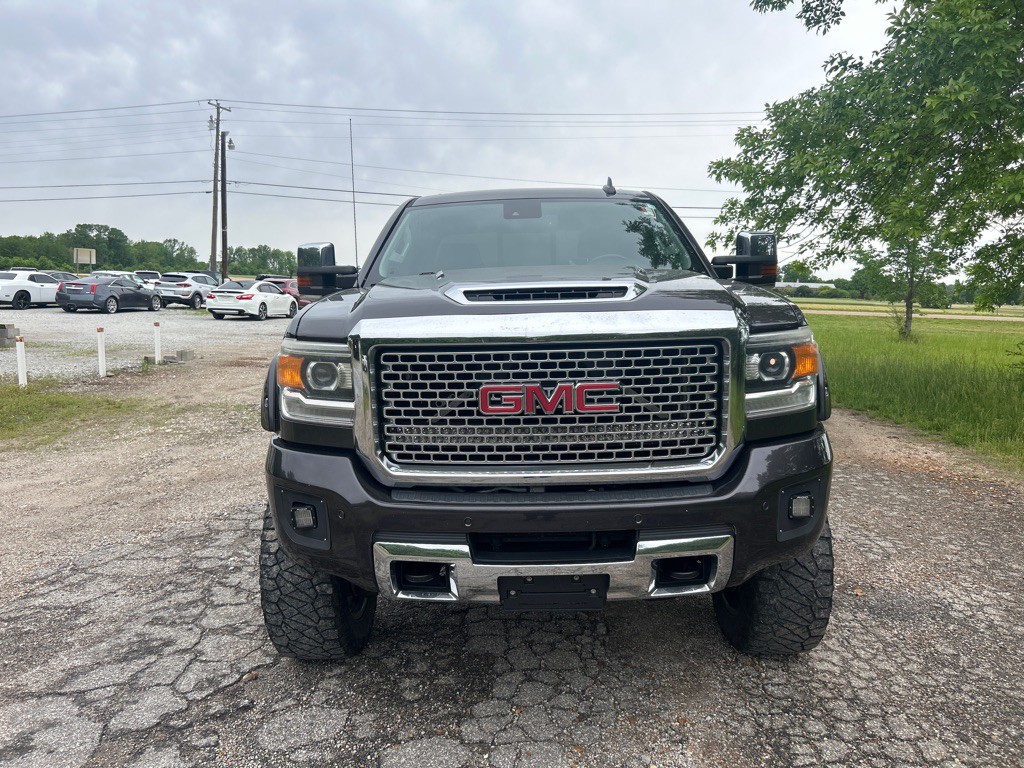 2015 GMC Sierra Image 2