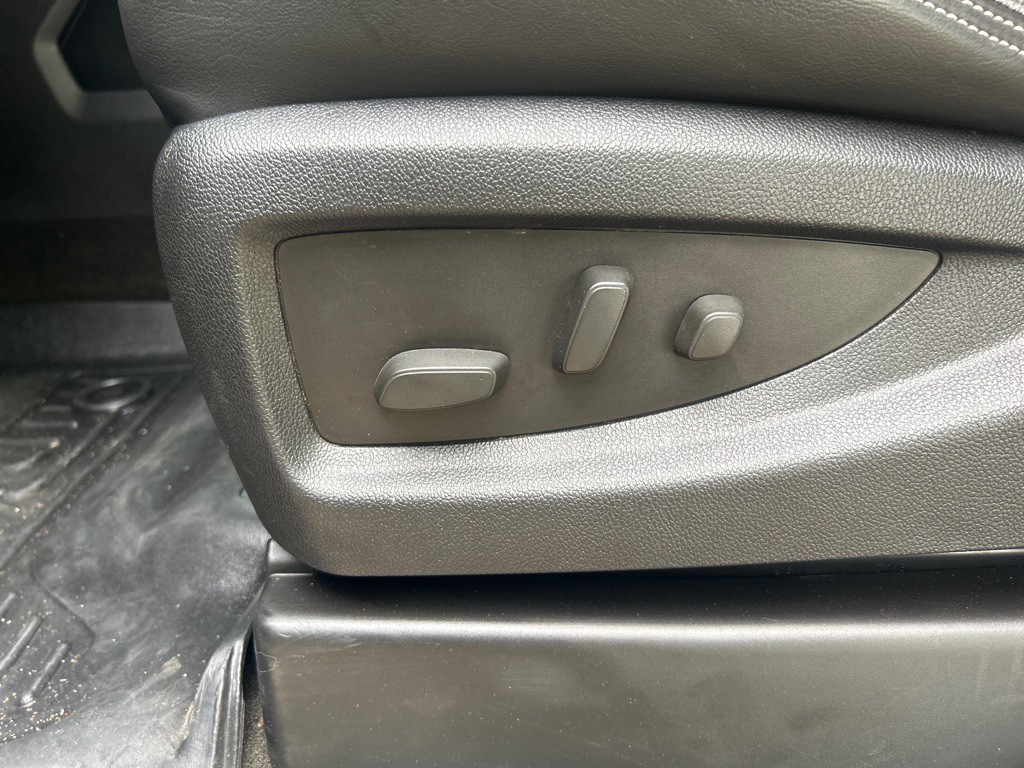 2015 GMC Sierra Image 19