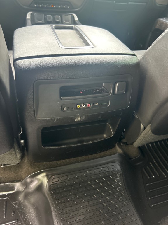 2015 GMC Sierra Image 21