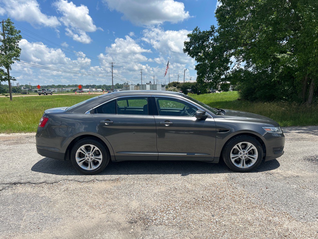 2016 Ford Taurus Image 6