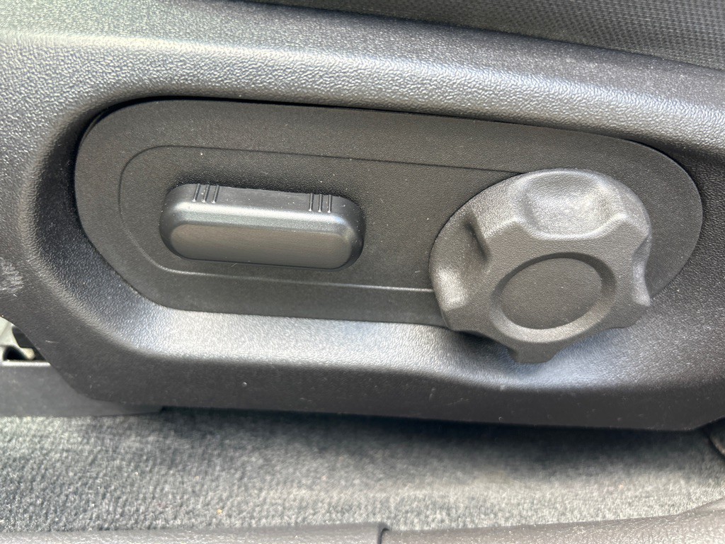 2016 Ford Taurus Image 14