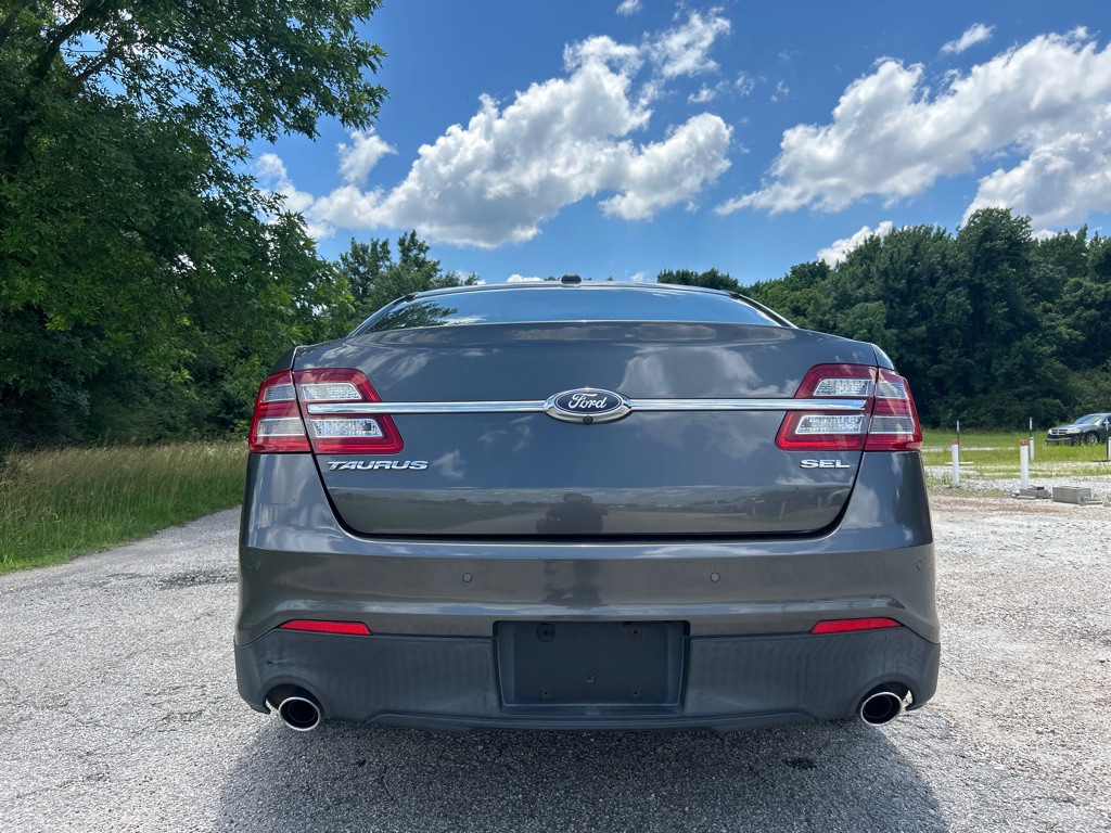 2016 Ford Taurus Image 22