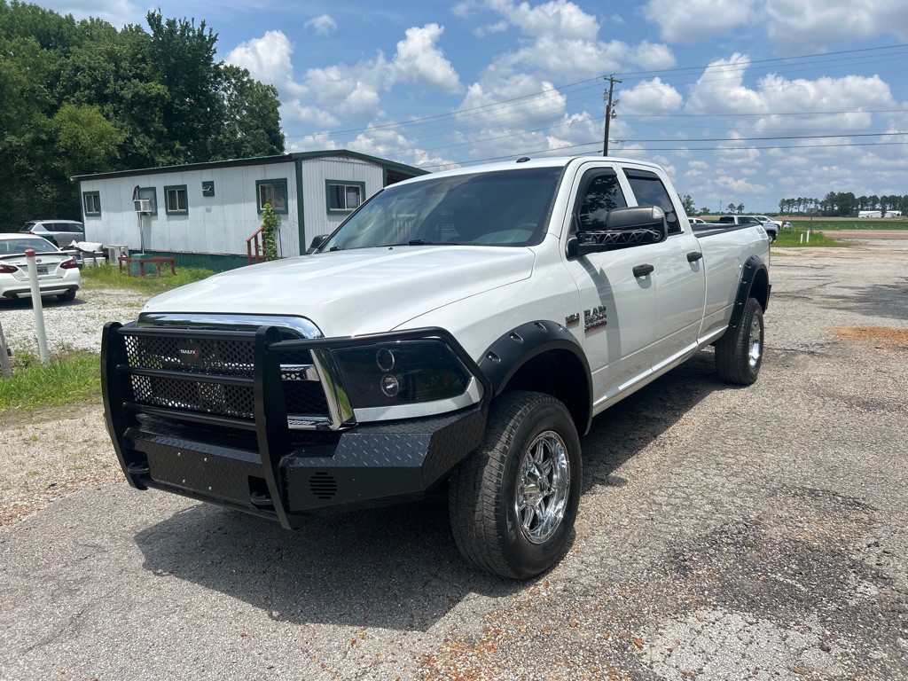 2018 RAM 3500 Image 3