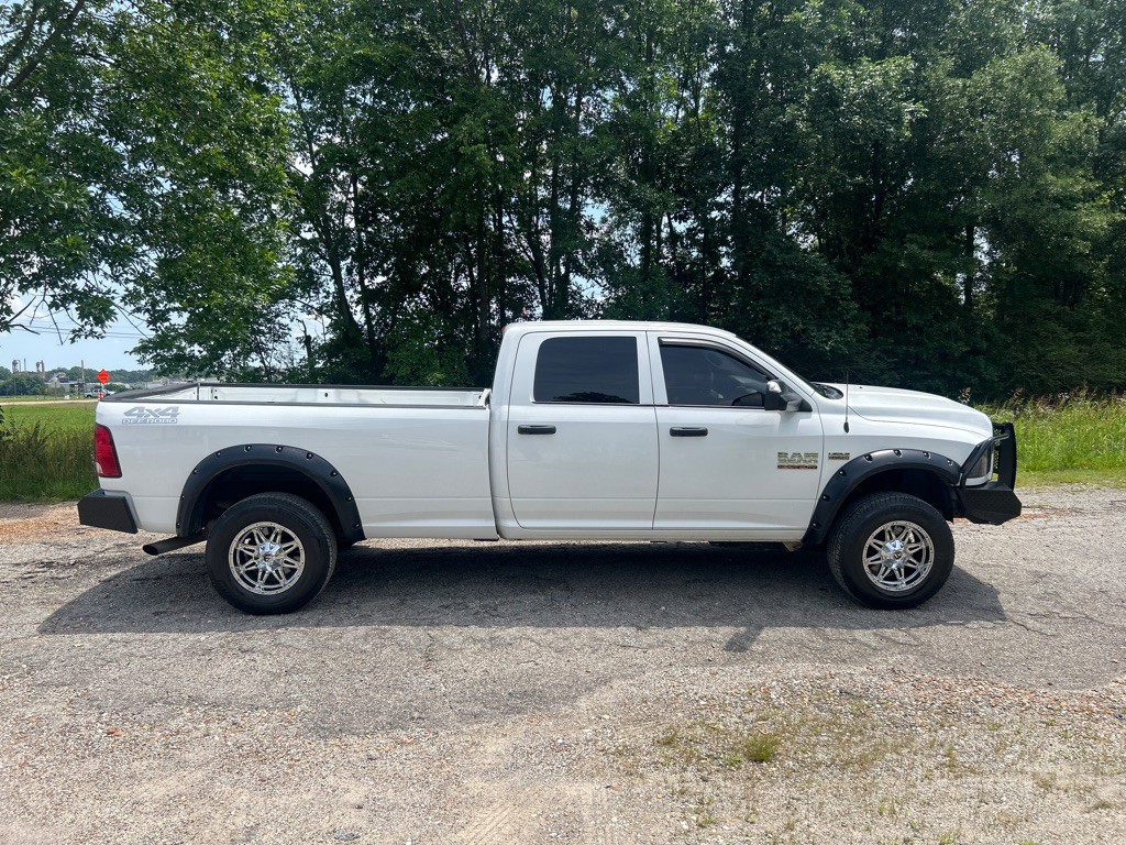 2018 RAM 3500 Image 6