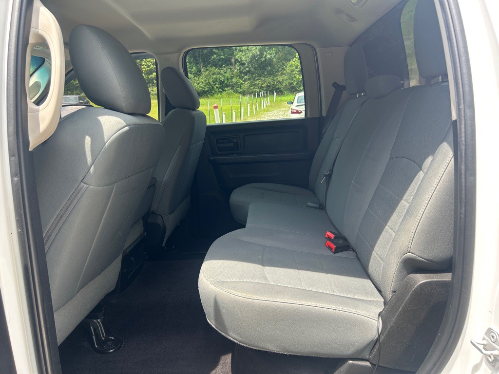 2018 RAM 3500 Image 16