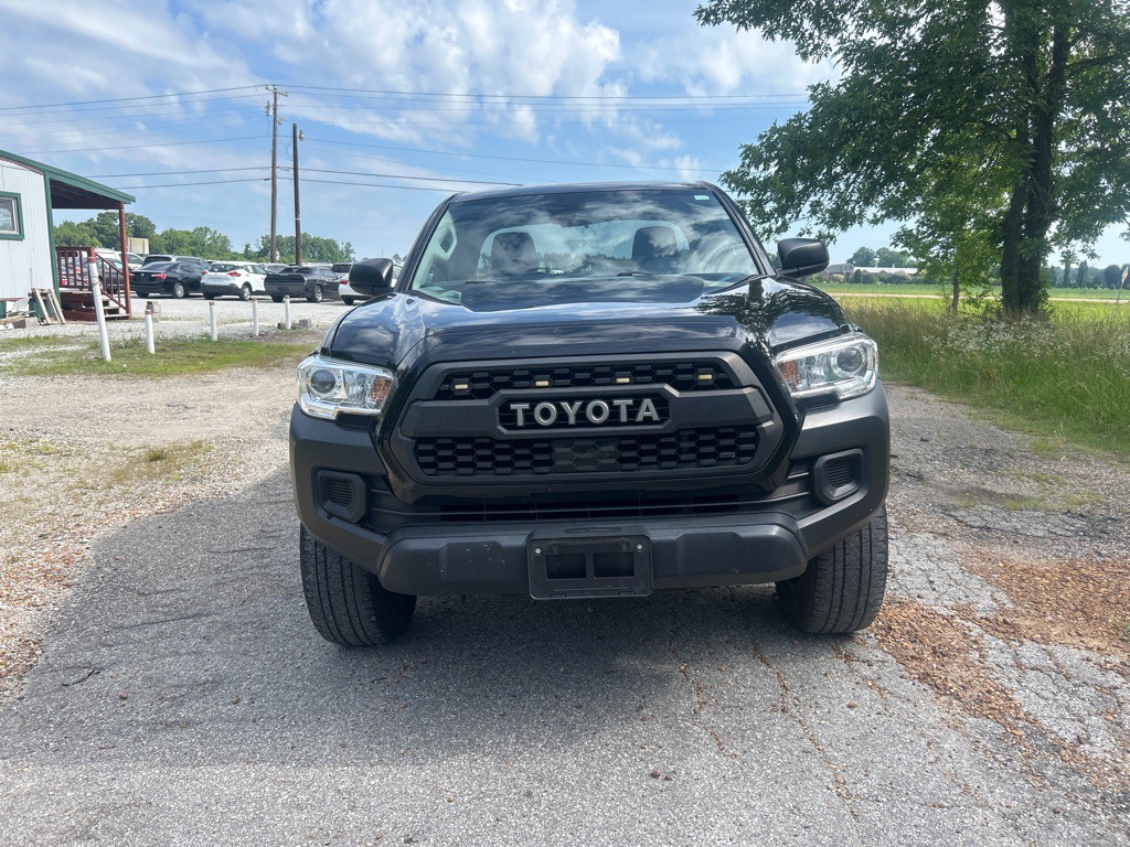2021 Toyota Tacoma Image 2