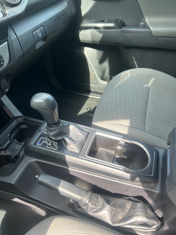 2021 Toyota Tacoma Image 14