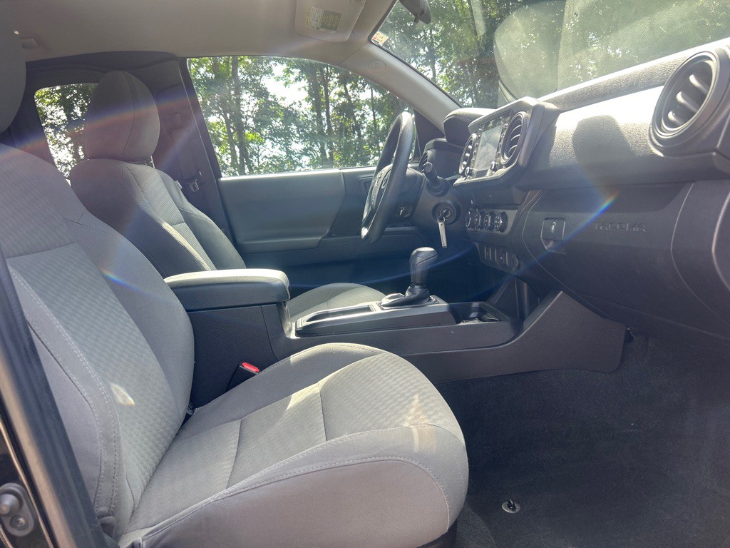 2021 Toyota Tacoma Image 19