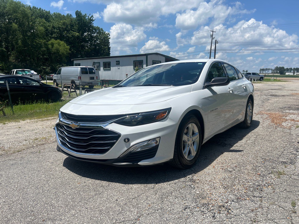 2024 Chevrolet Malibu Image 3