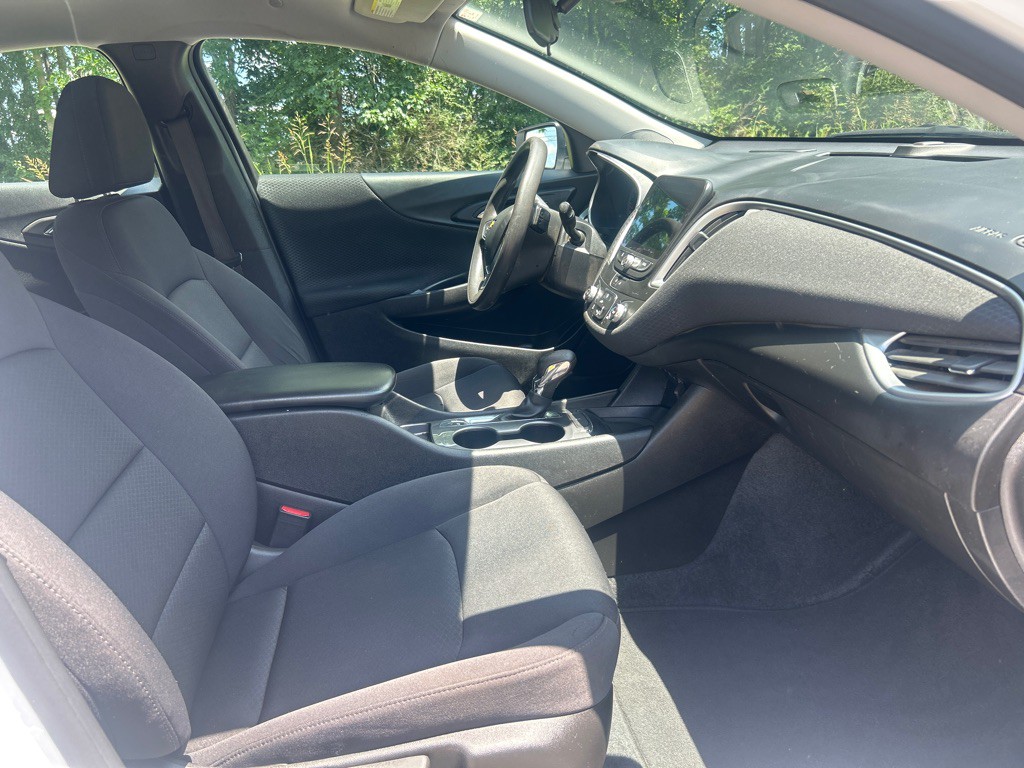 2024 Chevrolet Malibu Image 18