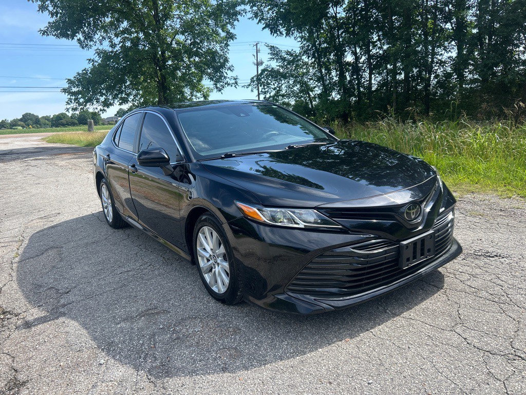 2020 Toyota Camry Image 1