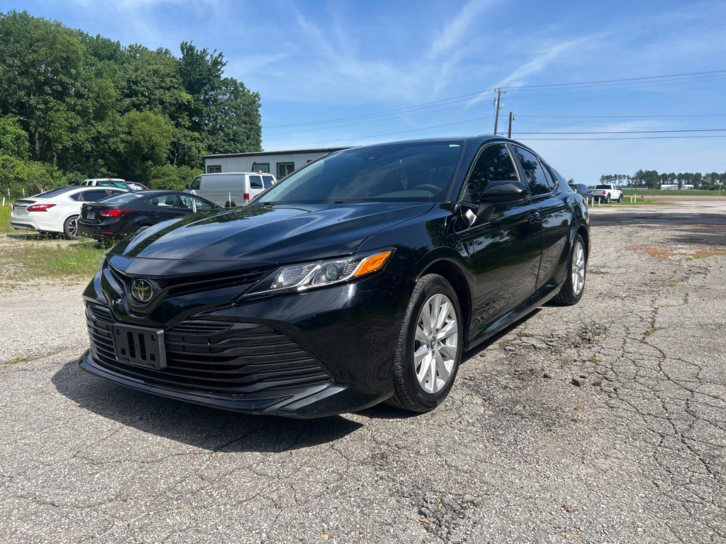 2020 Toyota Camry Image 3