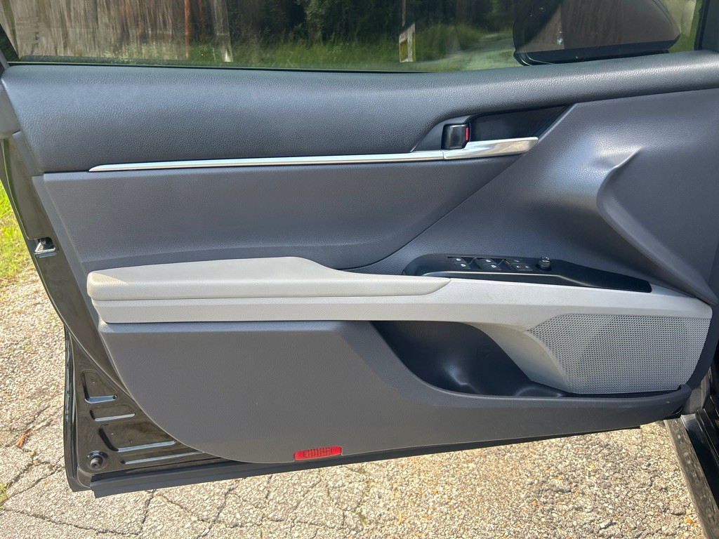 2020 Toyota Camry Image 7