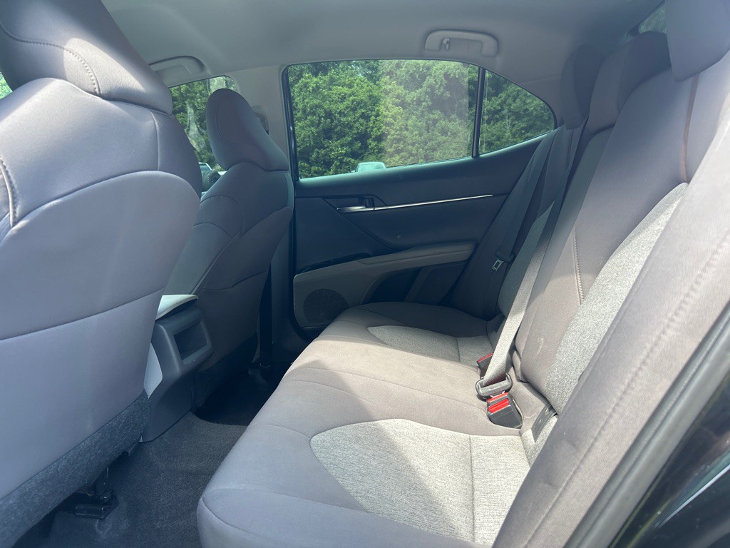 2020 Toyota Camry Image 17