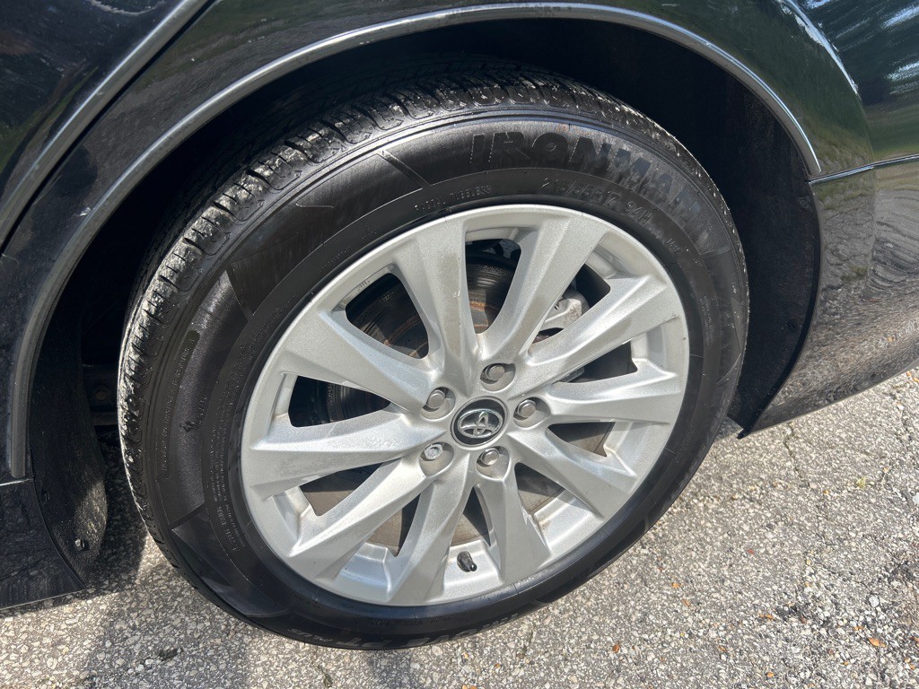 2020 Toyota Camry Image 23