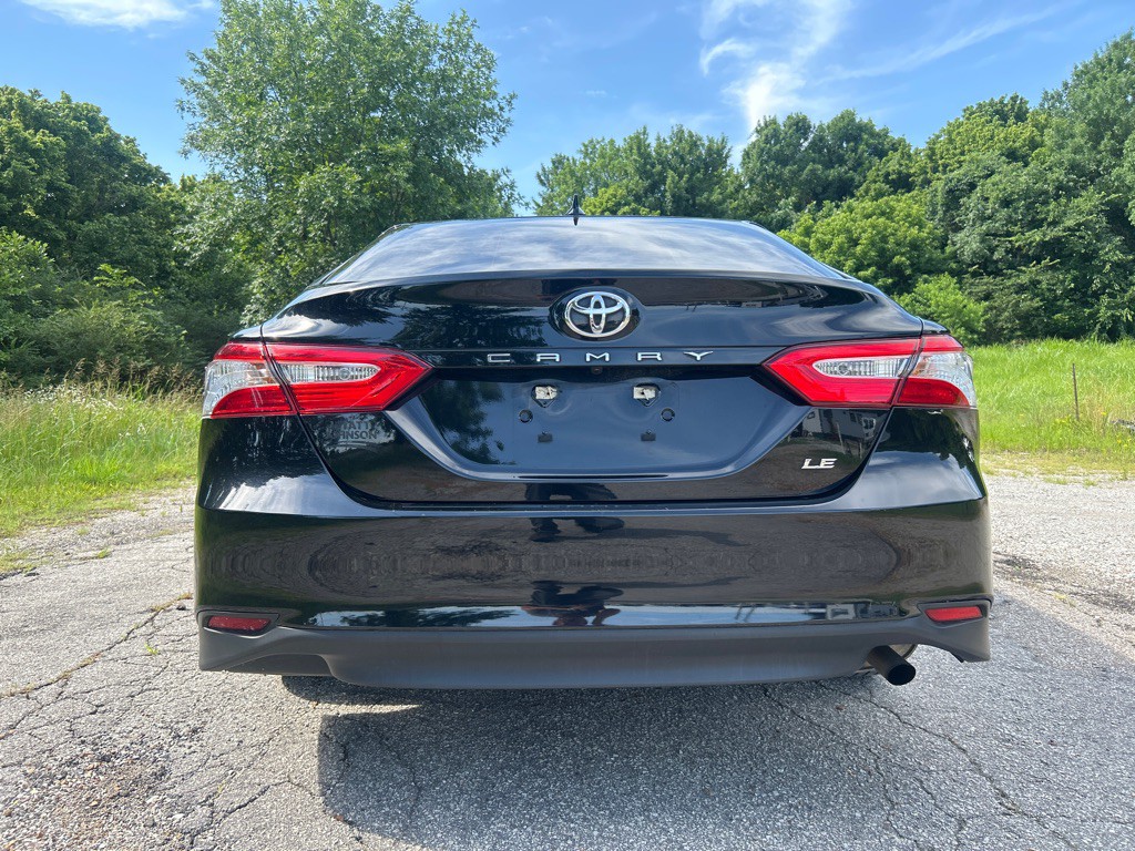 2020 Toyota Camry Image 24