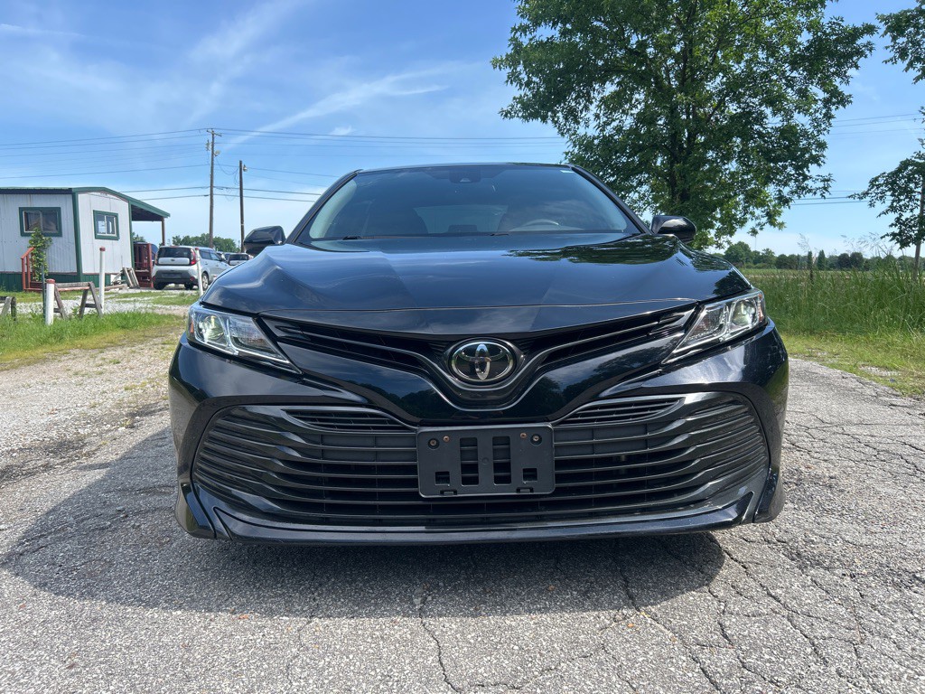 2020 Toyota Camry Image 25