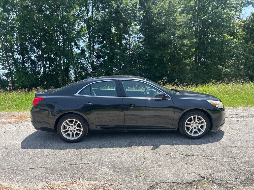 2013 Chevrolet Malibu Image 6