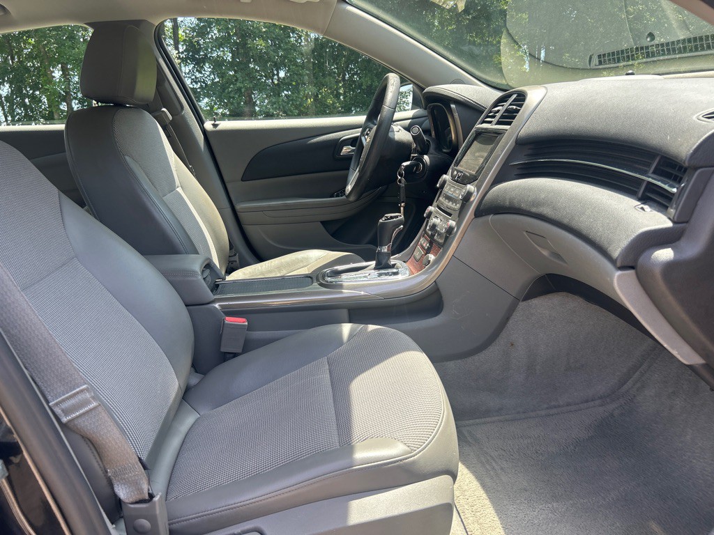 2013 Chevrolet Malibu Image 18