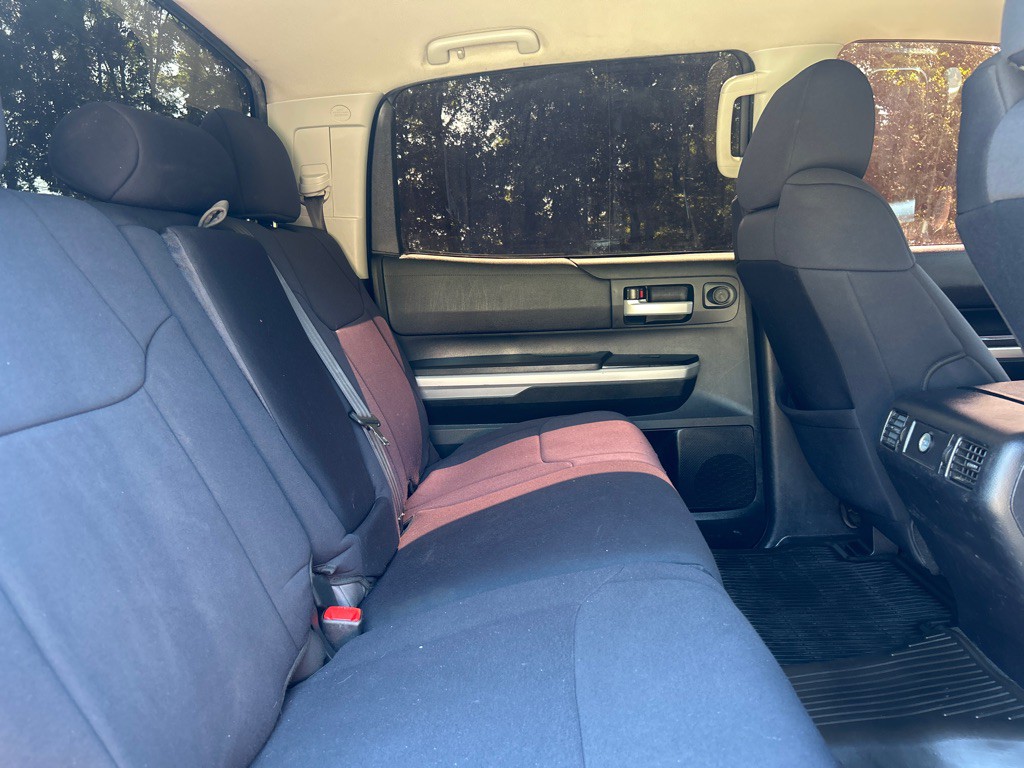 2016 Toyota Tundra Image 19