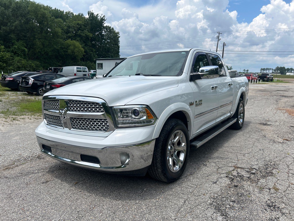 2015 RAM 1500 Image 3