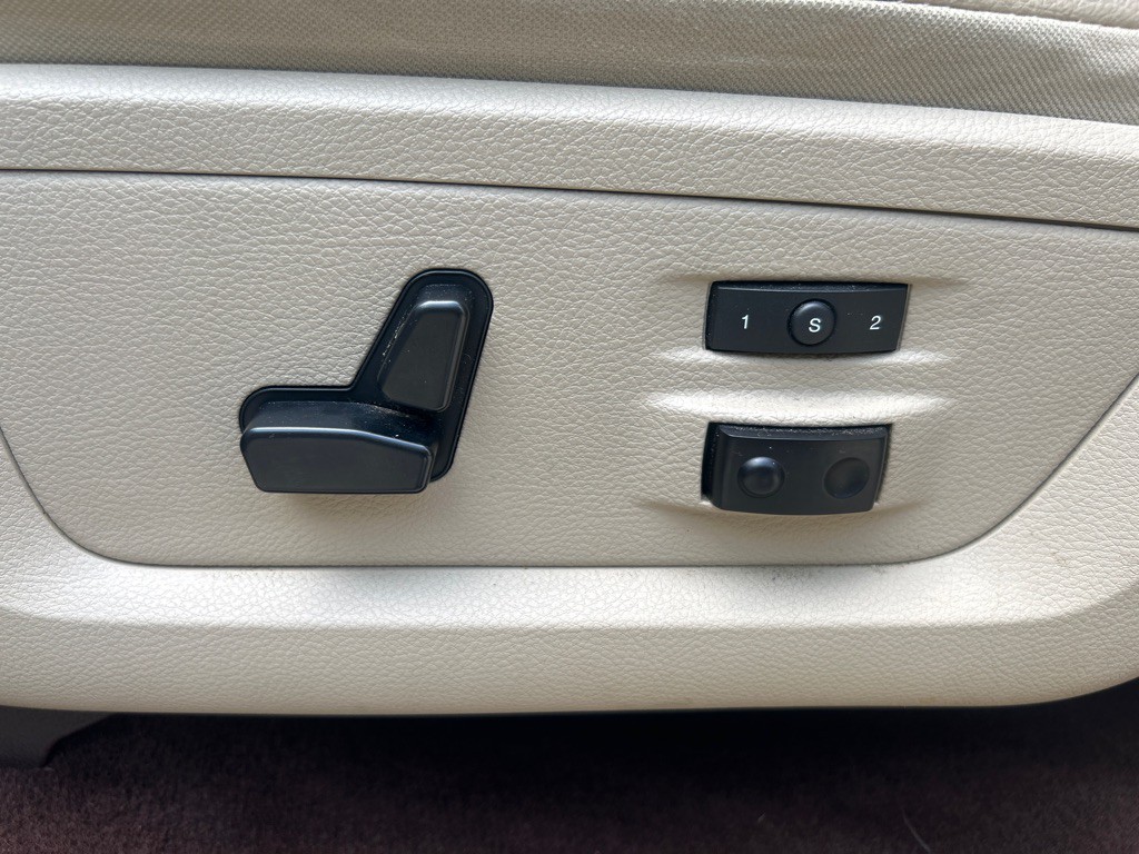 2015 RAM 1500 Image 18