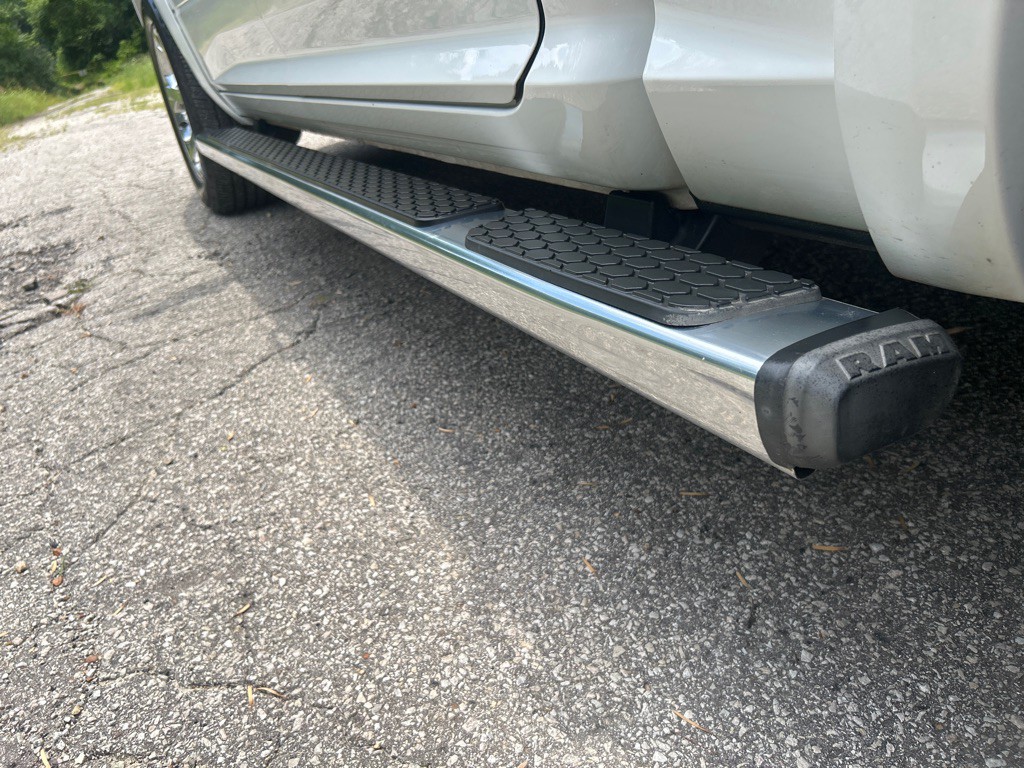 2015 RAM 1500 Image 32