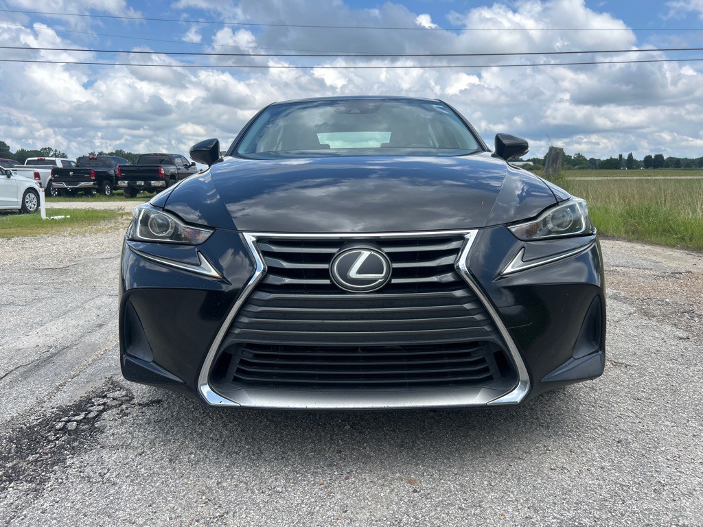 2017 Lexus IS Image 26