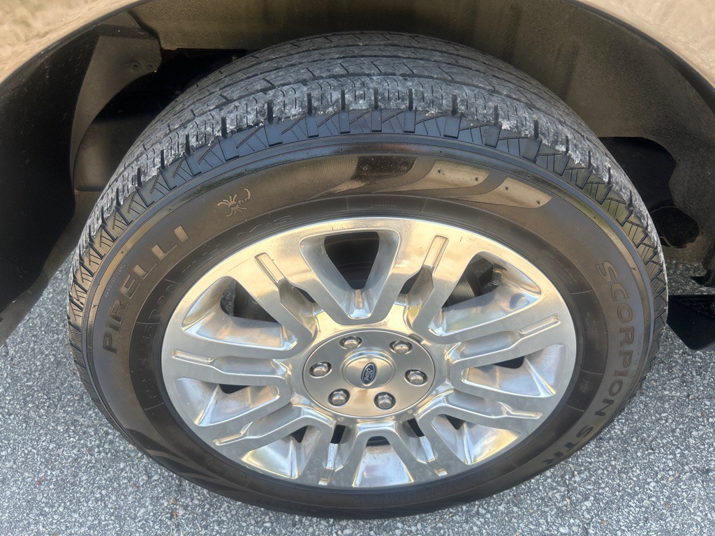 2014 Ford Expedition Image 25
