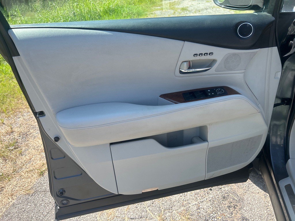 2010 Lexus RX Image 7