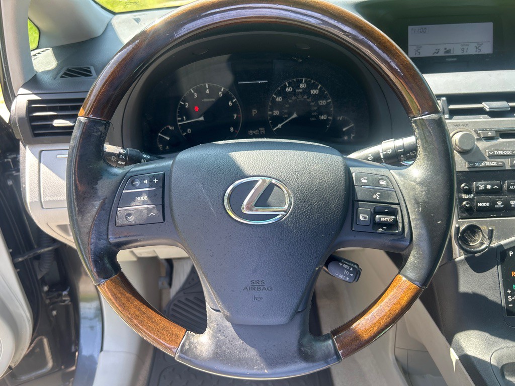2010 Lexus RX Image 9