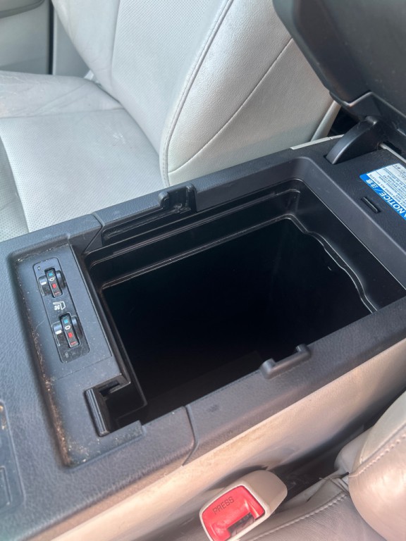 2010 Lexus RX Image 15
