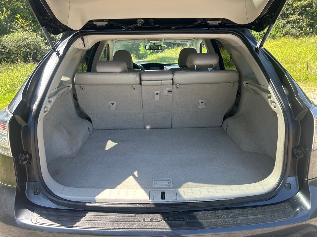 2010 Lexus RX Image 18