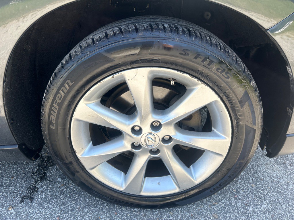2010 Lexus RX Image 23