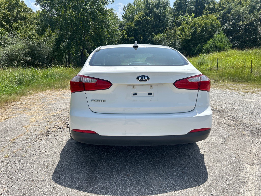 2016 Kia Forte Image 4