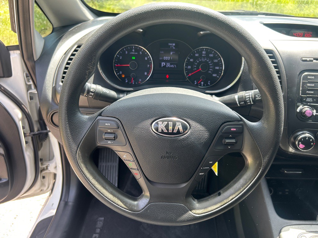2016 Kia Forte Image 9