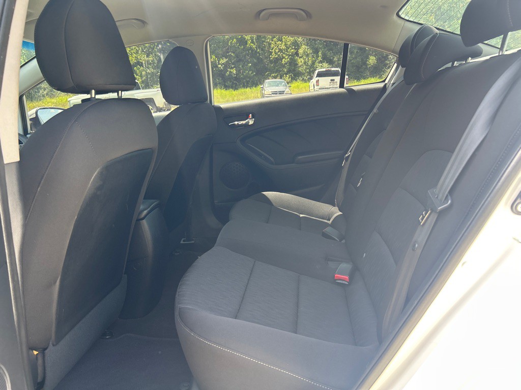 2016 Kia Forte Image 15
