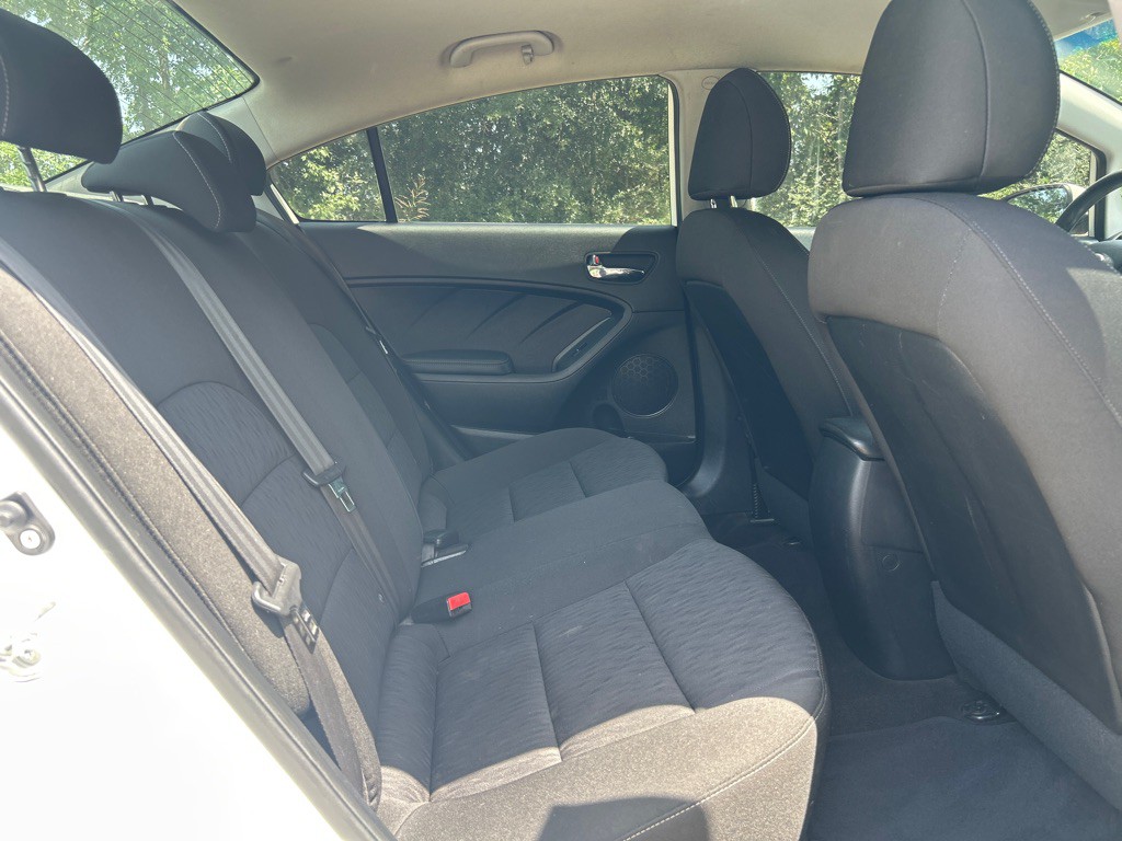 2016 Kia Forte Image 16