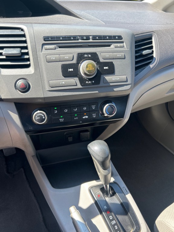 2012 Honda Civic Image 11